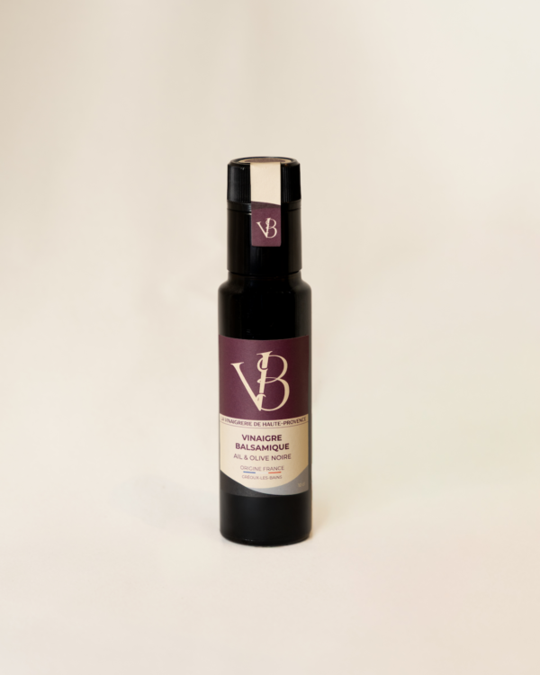 Vinaigre balsamique à l’ail & olive noire Format 25 cl Bouteille de vinaigre balsamique à l’ail et olive noire 25 cl – La Vinaigrerie de Haute-Provence